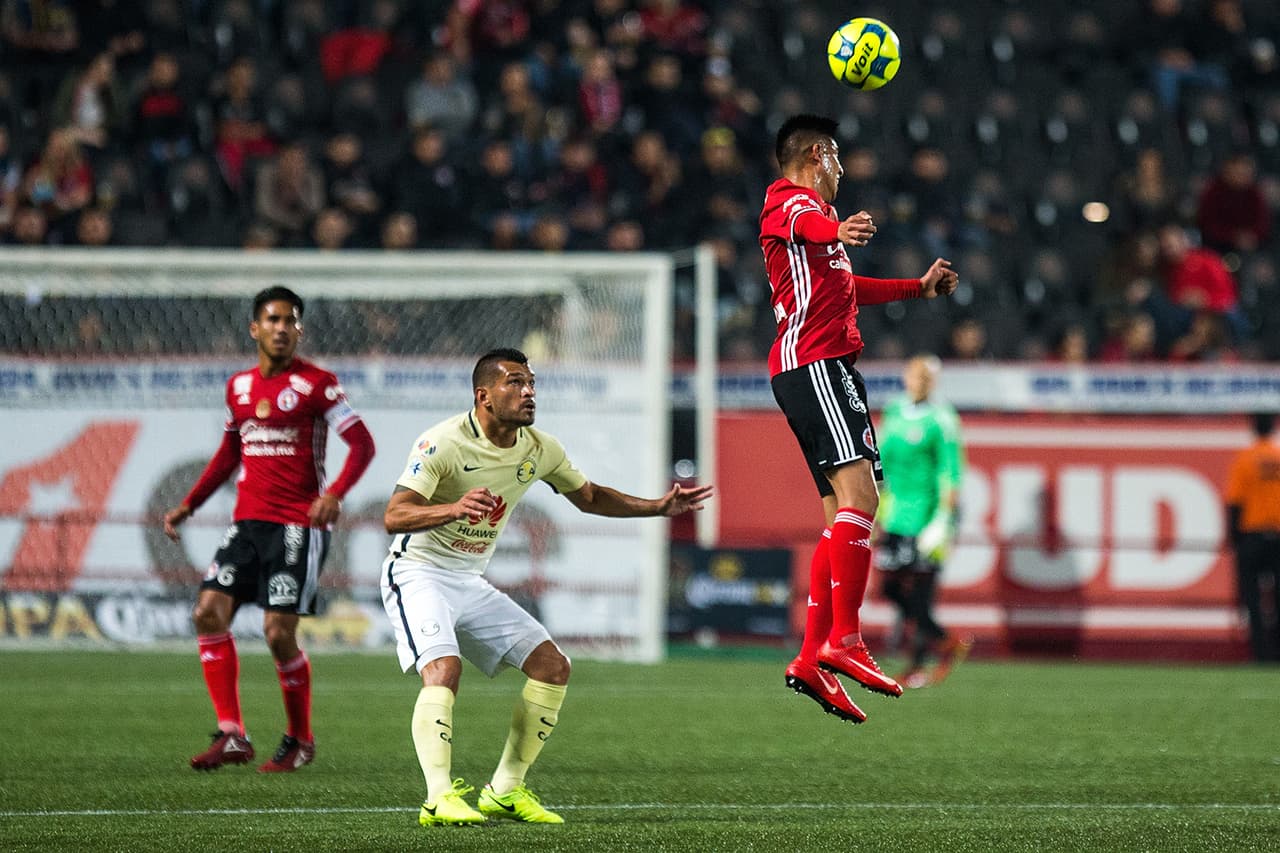 Tijuana tuvo todo el empuje en el comienzo del partido, buscando darle una alegría a su gente temprano desde el primer tiempo.