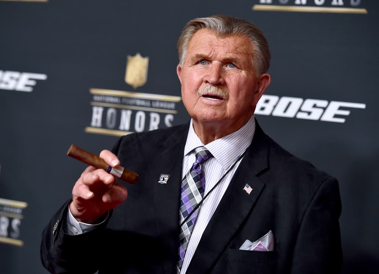 Mike Ditka sufrió un ataque cardíaco pero se está recuperando