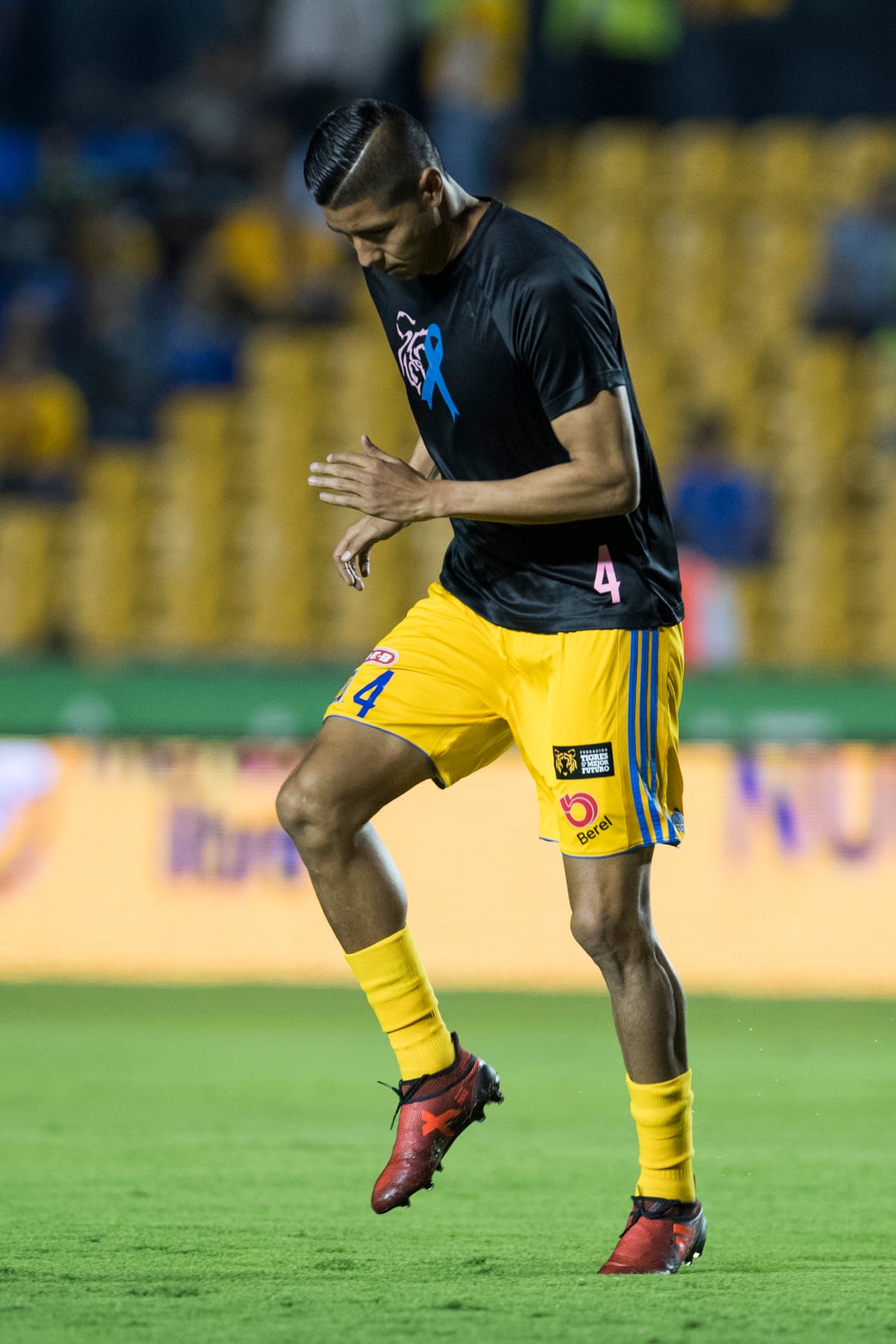 11 Hugo Ayala - Tigres: 7 puntos en la jornada 14 le permitieron llegar al defensor a 41 puntos totales en la Liga MX