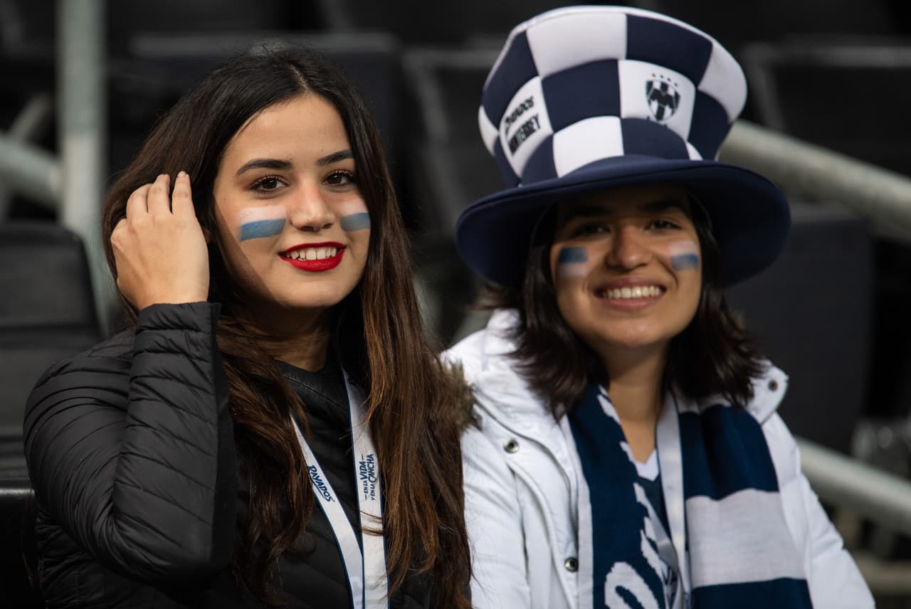 Este es el ambiente que hubo momentos antes del silbatazo inicial en el choque de Liguilla entre Monterrey y Santos Laguna.