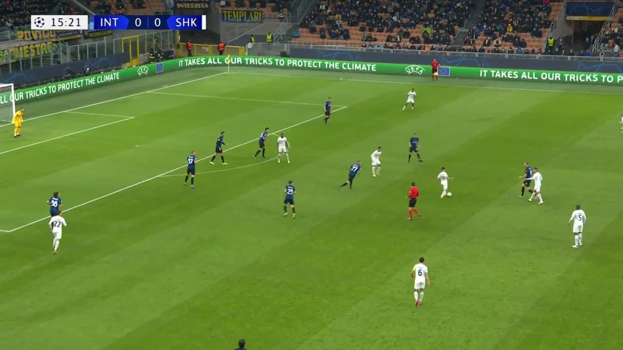 ¡TIRO ATAJADO! disparo por Dodô.