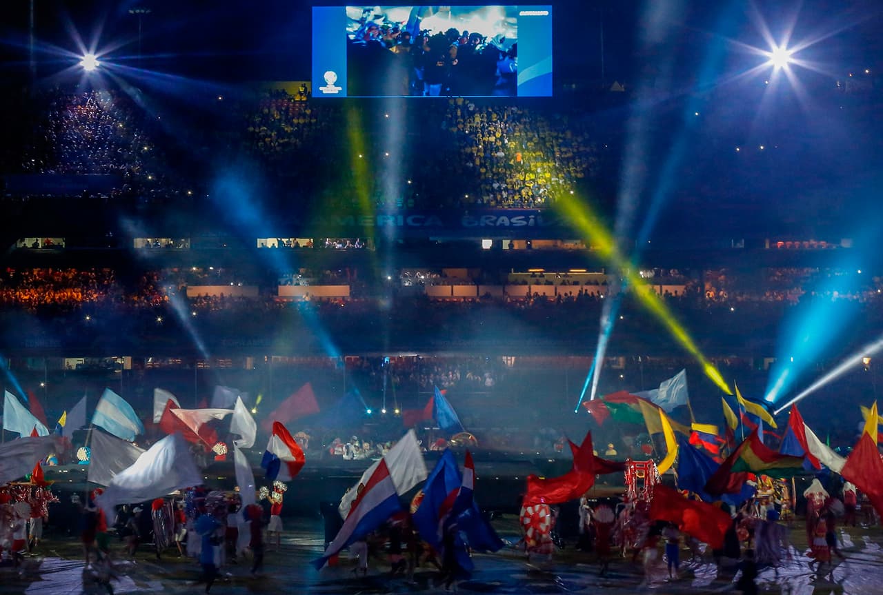 Una ceremonia en la que se mostraron los colores y tradiciones de los 12 países participantes, 10 sudamericanos y dos de Asia, tuvo lugar en el Estadio Morumbí para inaugurar la Copa América 2019.