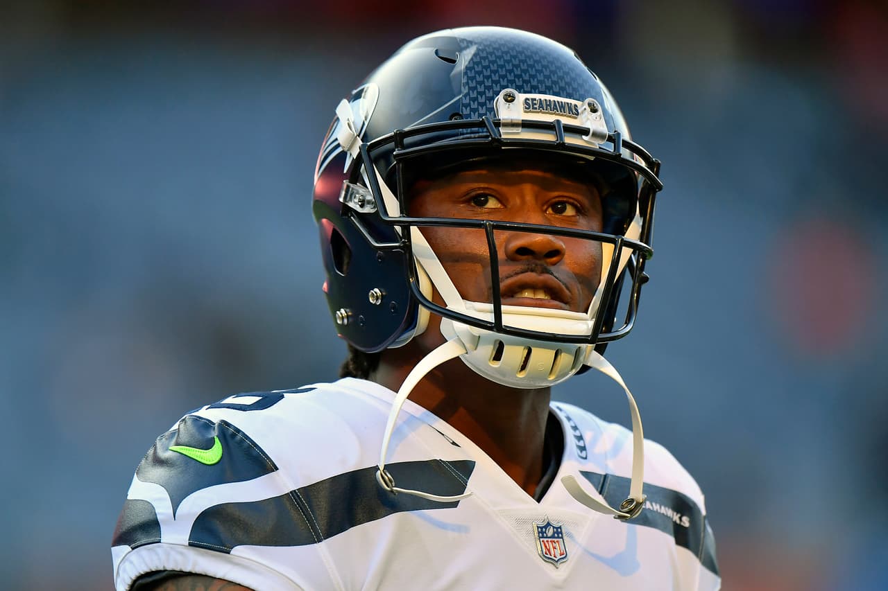 Fue cortado por Seattle esta temporada.