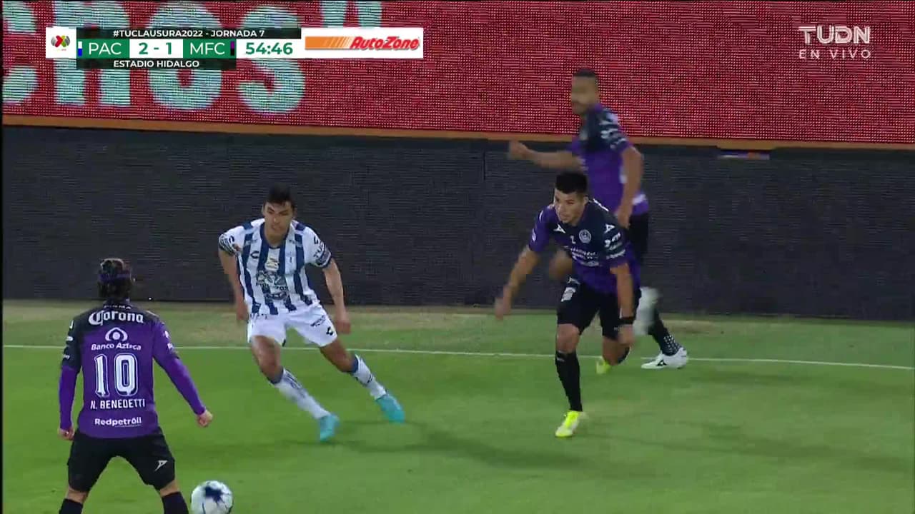 ¡TIRO ATAJADO! disparo por Víctor Guzmán.