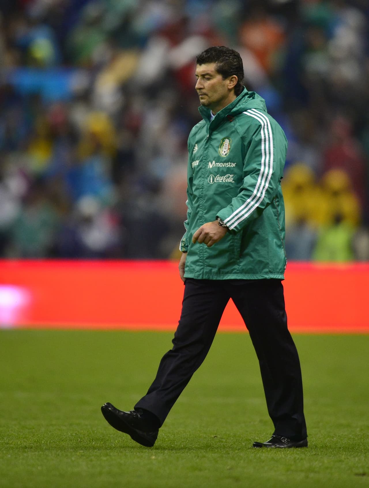 José Manuel 'Chepo' de la Torre dejó la cancha cabizbajo, consciente de que su etapa en el Tri era insostenible luego de permitir el segundo 'Aztecazo' en la historia de la Selección Mexicana.