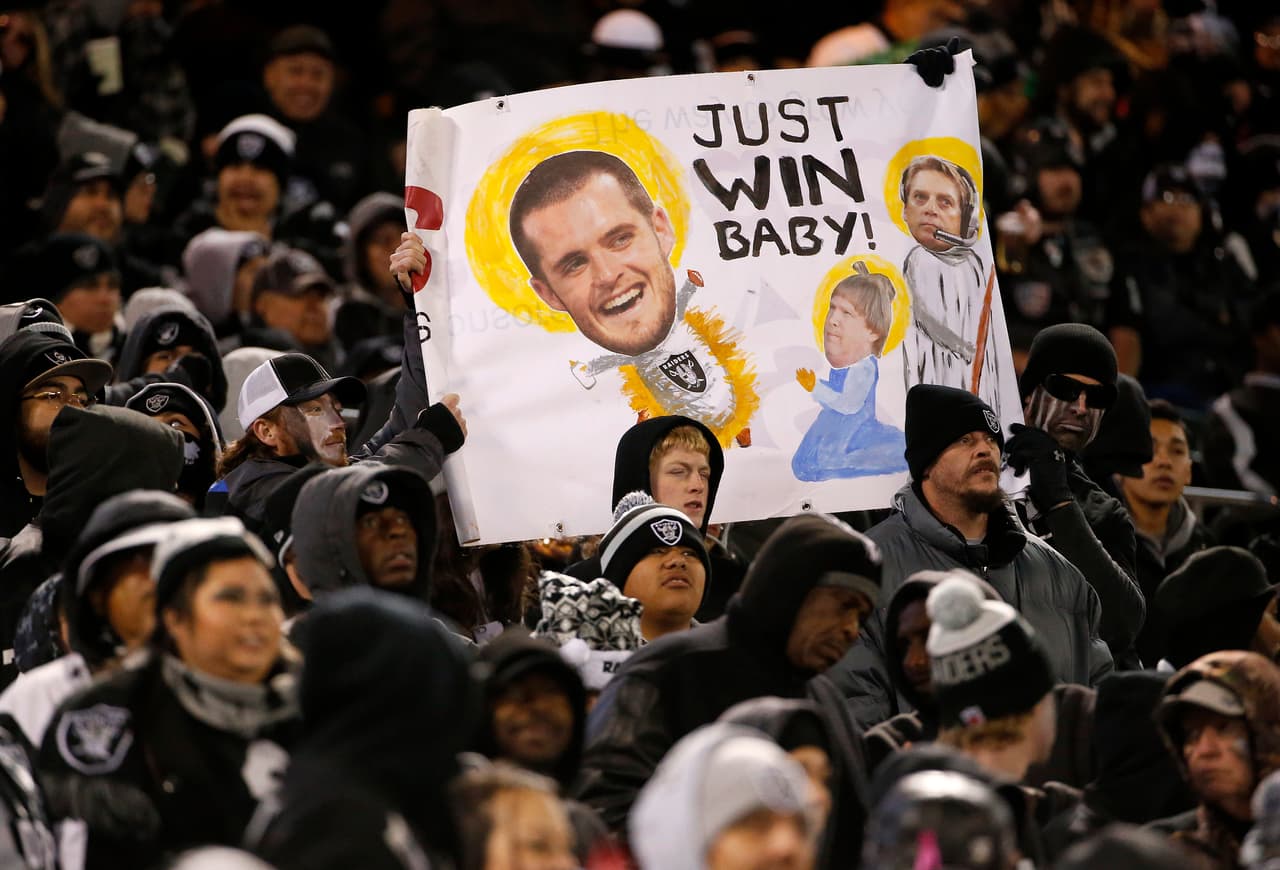 Los fans pidieron sus deseos para Navidad, ¿cuántos se cumplieron? checa las mejores tomas de los aficionados de la NFL en la Semana 16.