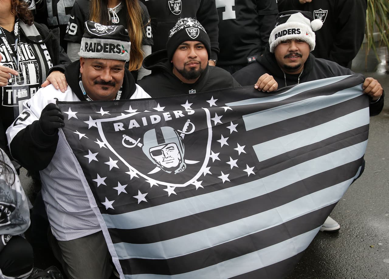 Los fans pidieron sus deseos para Navidad, ¿cuántos se cumplieron? checa las mejores tomas de los aficionados de la NFL en la Semana 16.