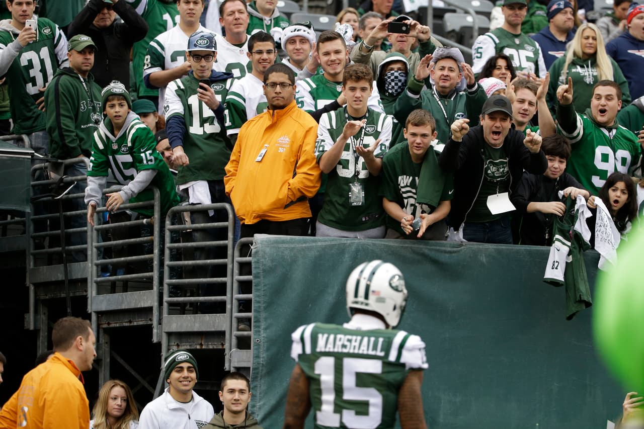 Los fans pidieron sus deseos para Navidad, ¿cuántos se cumplieron? checa las mejores tomas de los aficionados de la NFL en la Semana 16.