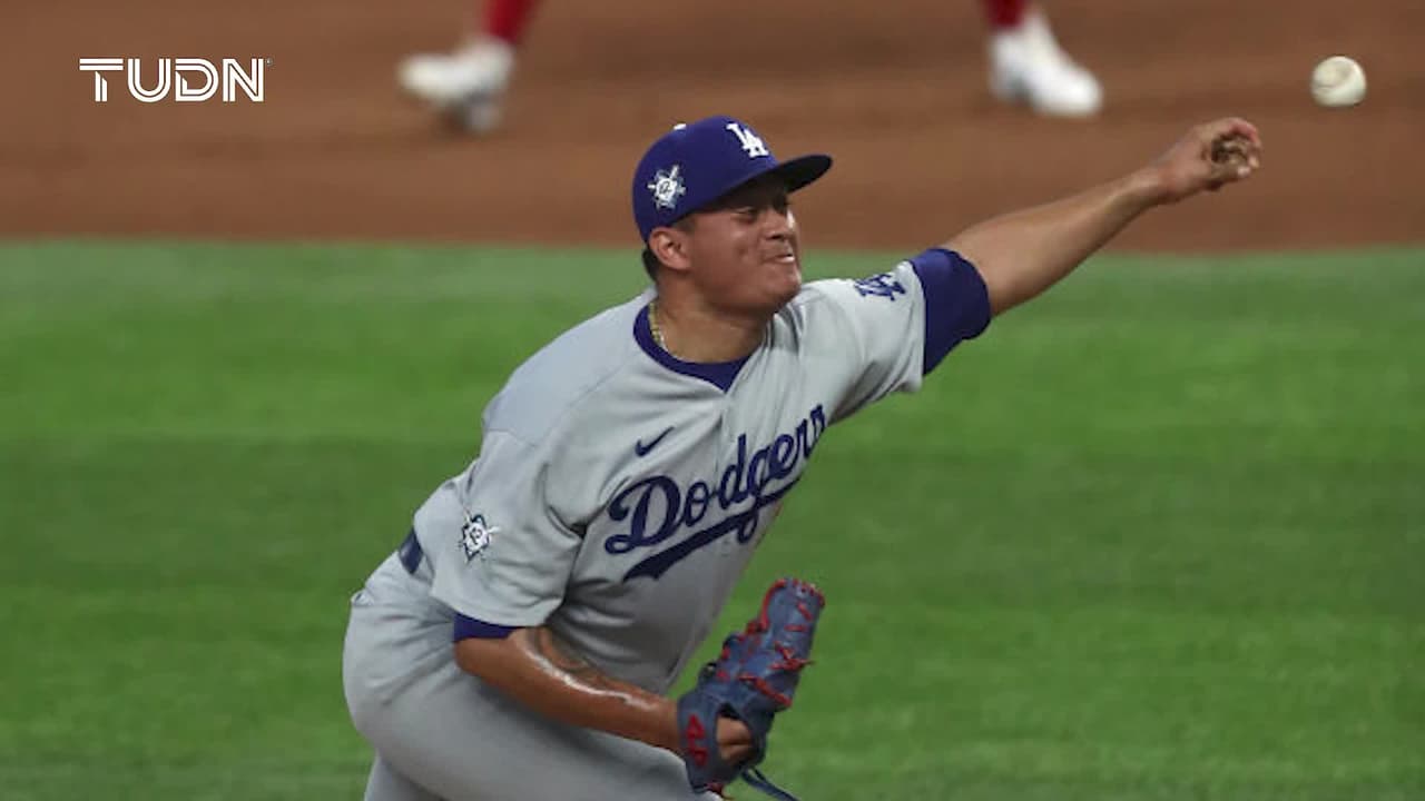 Víctor González confiesa que su compatriota Julio Urías lo salvó del retiro