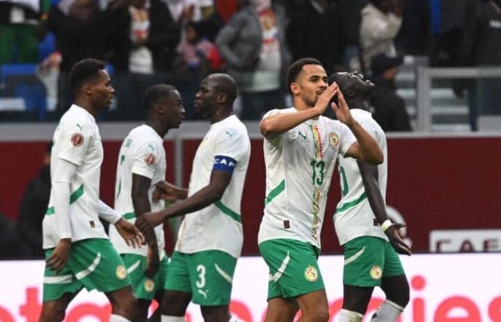 Senegal golpea en el momento justo y se mete a Semifinales de la Copa Africana  