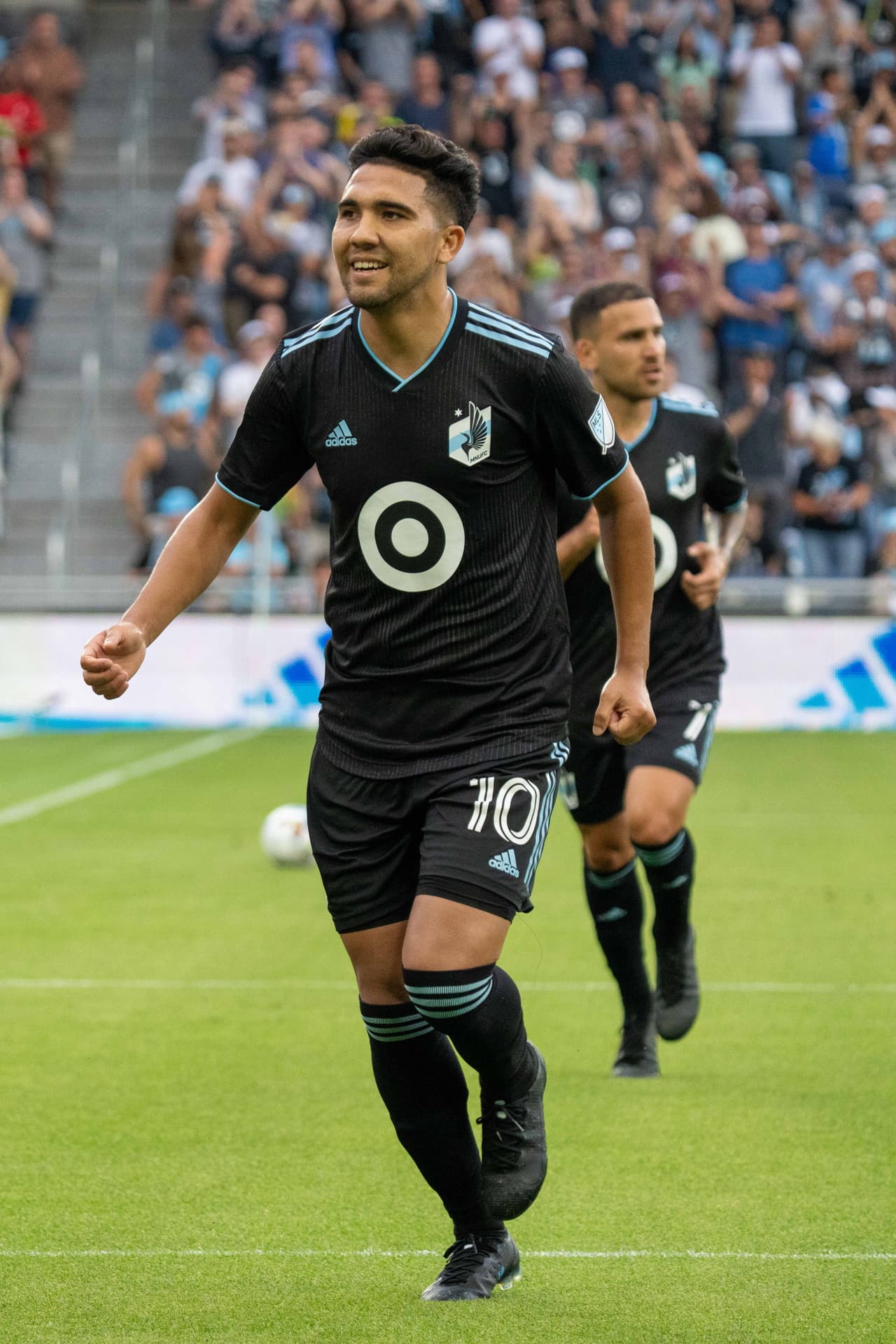 Mediocampista - EMANUEL REYNOSO (Minnesota United FC)
<br>