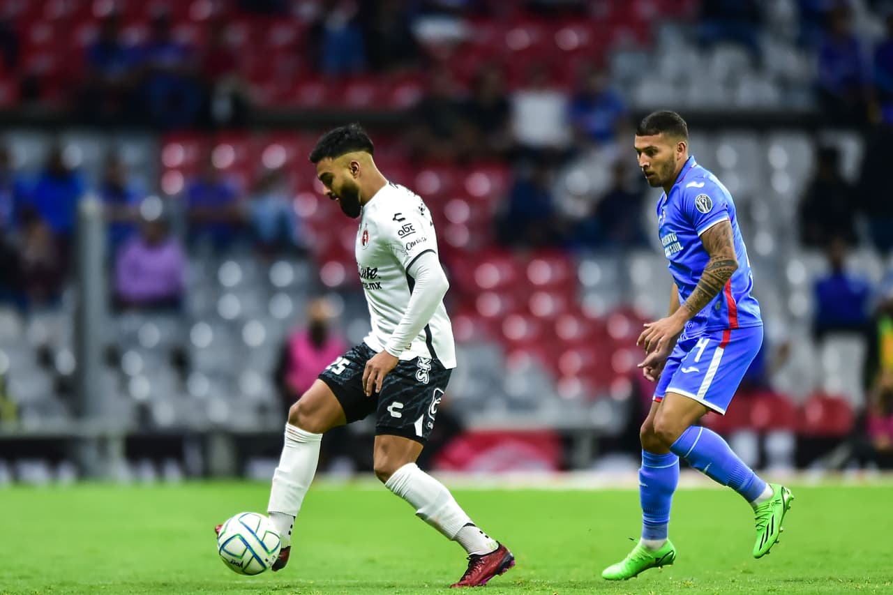 Los Xolos sorprendieron a Cruz Azul en el Azteca y ya son cuartos en la clasificación.