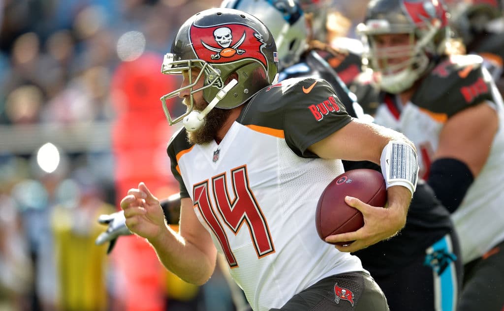 <b>25) Tampa Bay Buccaneers (3-5)</b>. Da la sensación de que Fitzpatrick te puede acercar más a una victoria que Winston en Tampa. El gran problema ha sido una defensa de chicle, de hule o de broma, elijan.