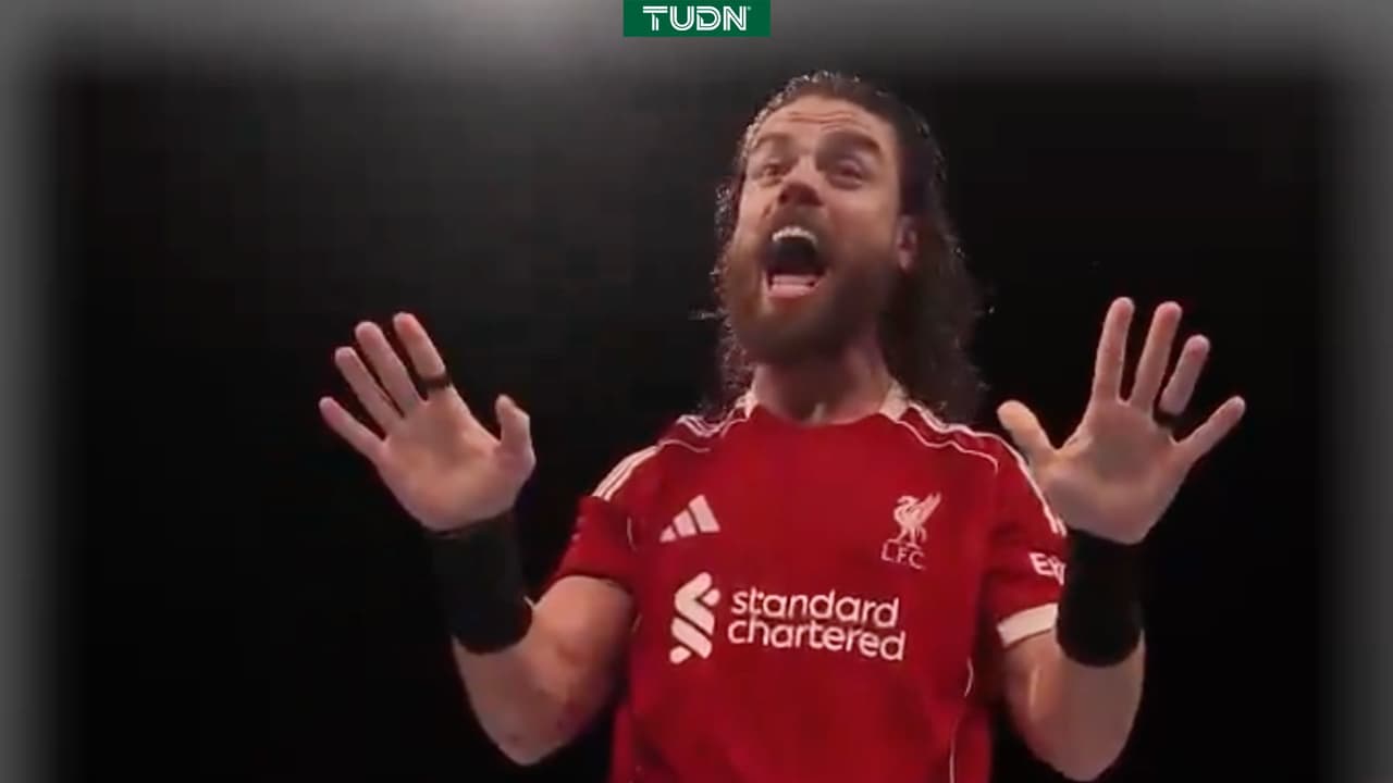 ¿Al Liverpool? Estrella de la WWE calienta la Premier con el guiño de un fichaje