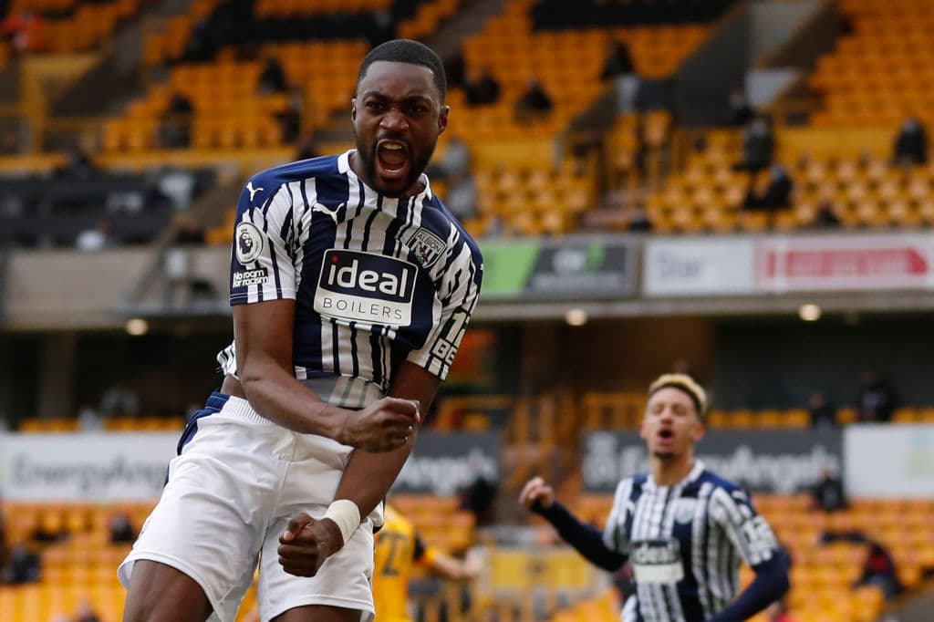 Pereira (8’) hizo el primero para Albion por la vía penal. Silva (38’) y Boly (43’) daban vuelta al marcador y los Wolves conseguían un importante resultado. En la segunda mitad Ajayi (52’) emparejaba los cartones. Cuatro minutos después volvía a aparecer Pereira (56’) para convertir otra pena máxima y así sentenciar el resultado. Los Wolves cierran la jornada con 22 unidades y Albion con 11, peligrando su permanencia.