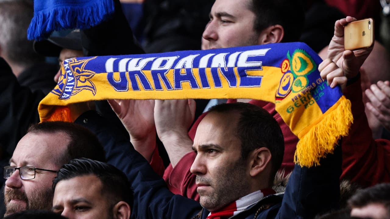 FIFA abre el mercado de fichajes para los jugadores de Ucrania