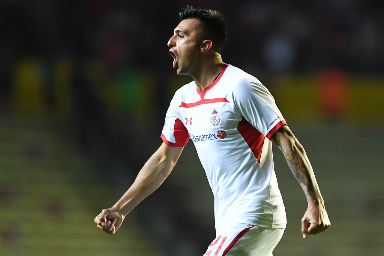 <b>Primer hat-trick: </b>El delantero Enrique Triverio se destapó con tres tantos en la victoria de los Diablos Rojos ante Monarcas.
<b> (Morelia 1-3 Toluca, Final)</b>