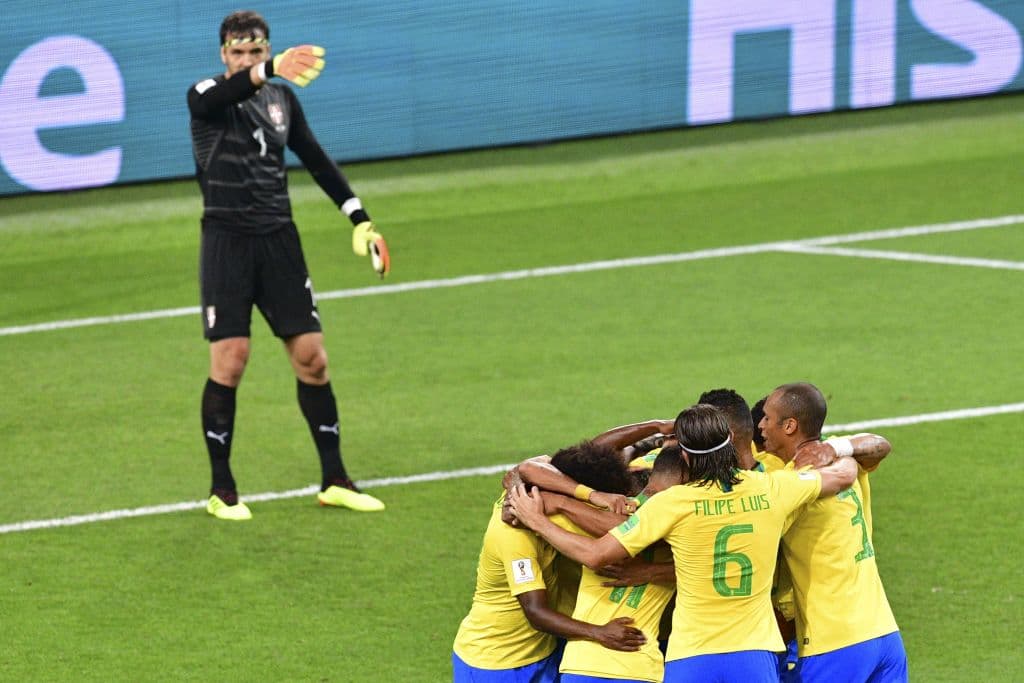 Ese tanto alejaba a Serbia de la posibilidad del anhelando y obligado triunfo para pensar en los octavos de final.