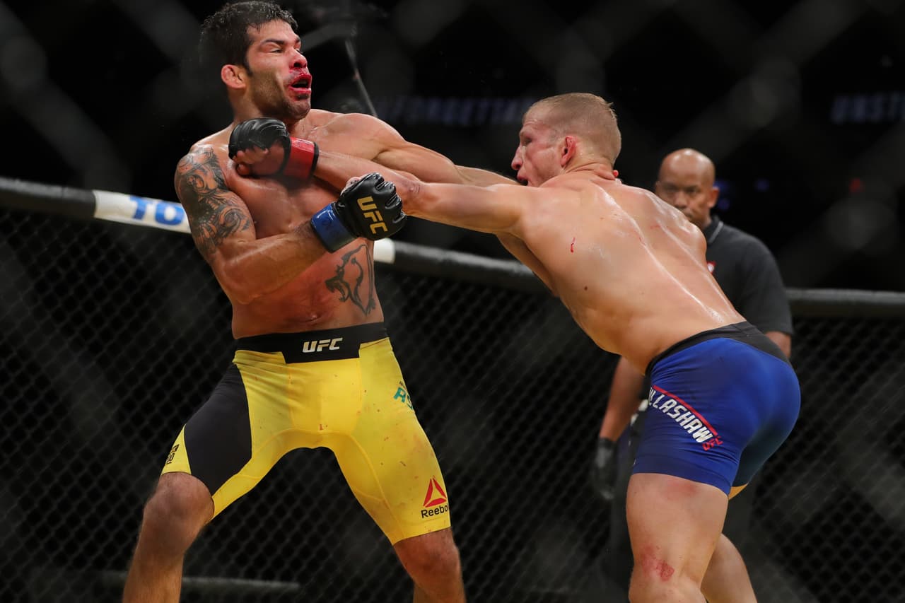 TJ Dillashaw ganó por decision unánime a Rafael Assuncao.