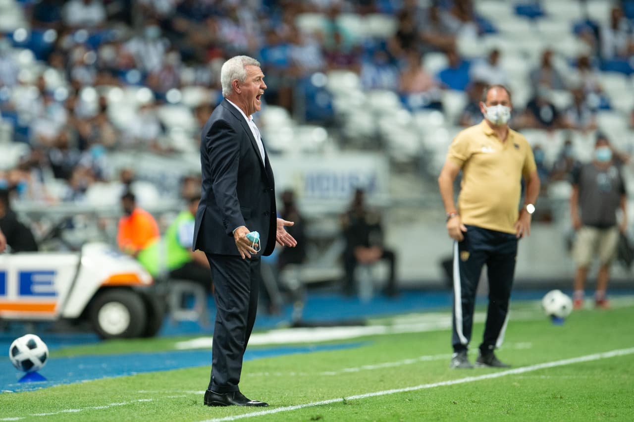 Con doblete del colombiano Duvan Vergara, Rayados de Monterrey consiguió su primer triunfo del Grita México A21 a costa de los endebles Pumas.