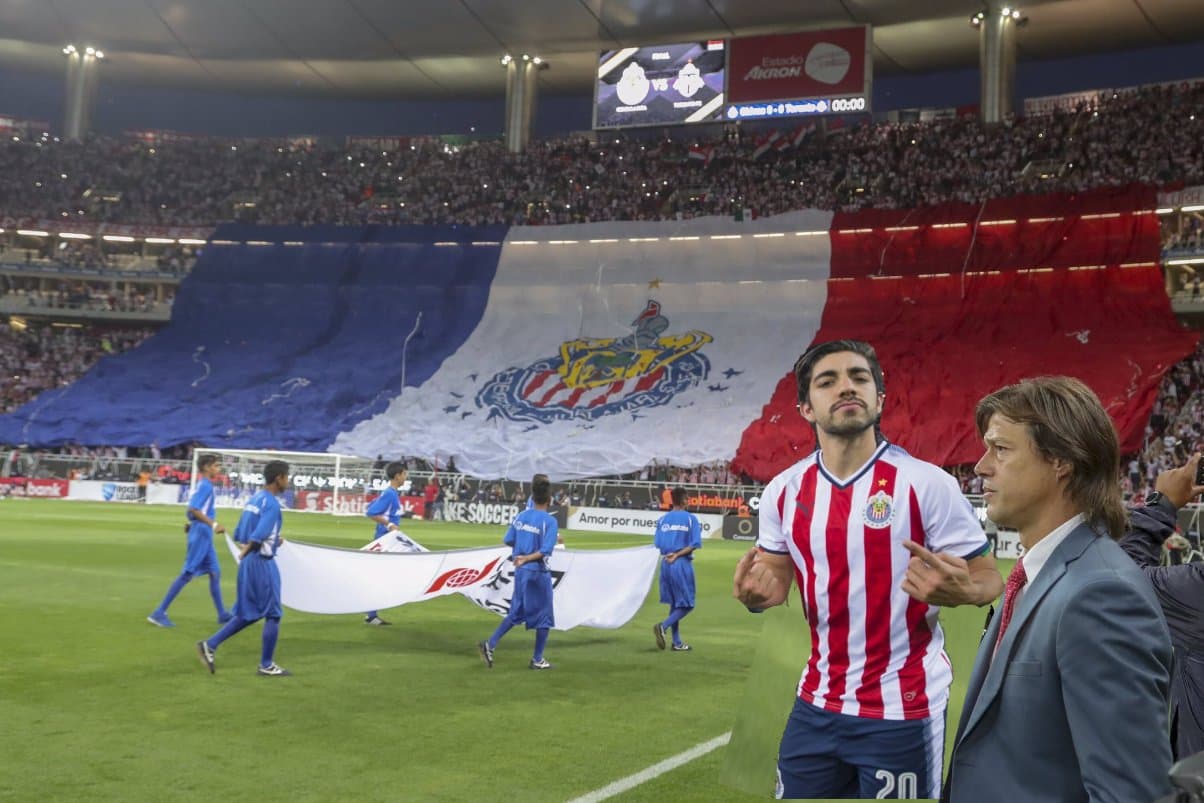 El equipo solo quería que su gente le ayudara a quitar a un intruso en un cuadro espectacular entre Matías Almeyda y la bandera gigante de su afición.