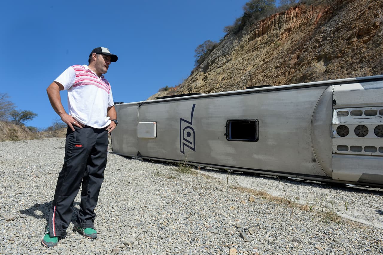 El accidente se produjo al día siguiente del partido cuando el equipo se trasladaba al aeropuerto.