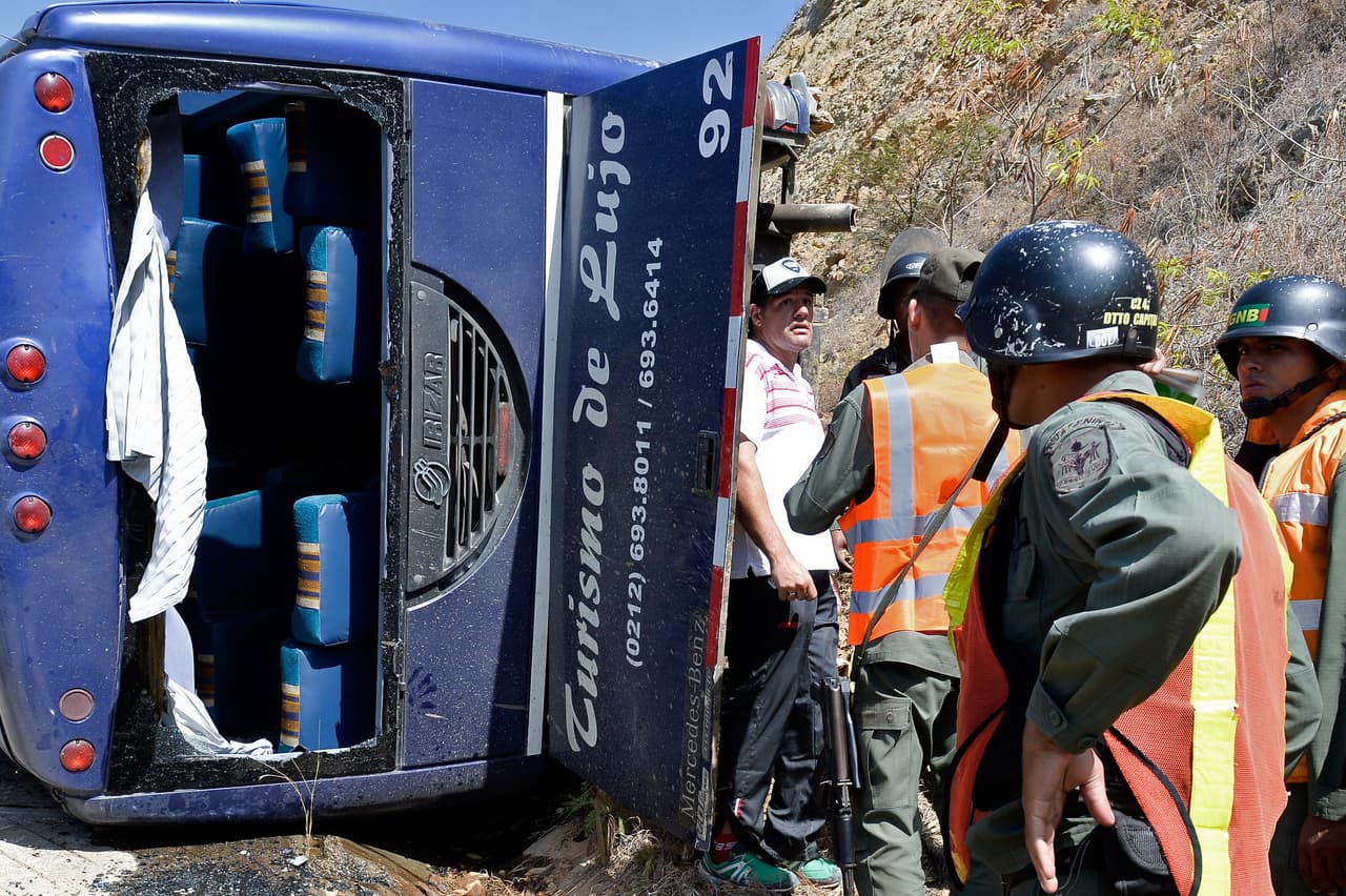 A lo largo de la autopista hay varias rampas de frenado con arena para casos de emergencia como el ocurrido al autobús de Huracán.