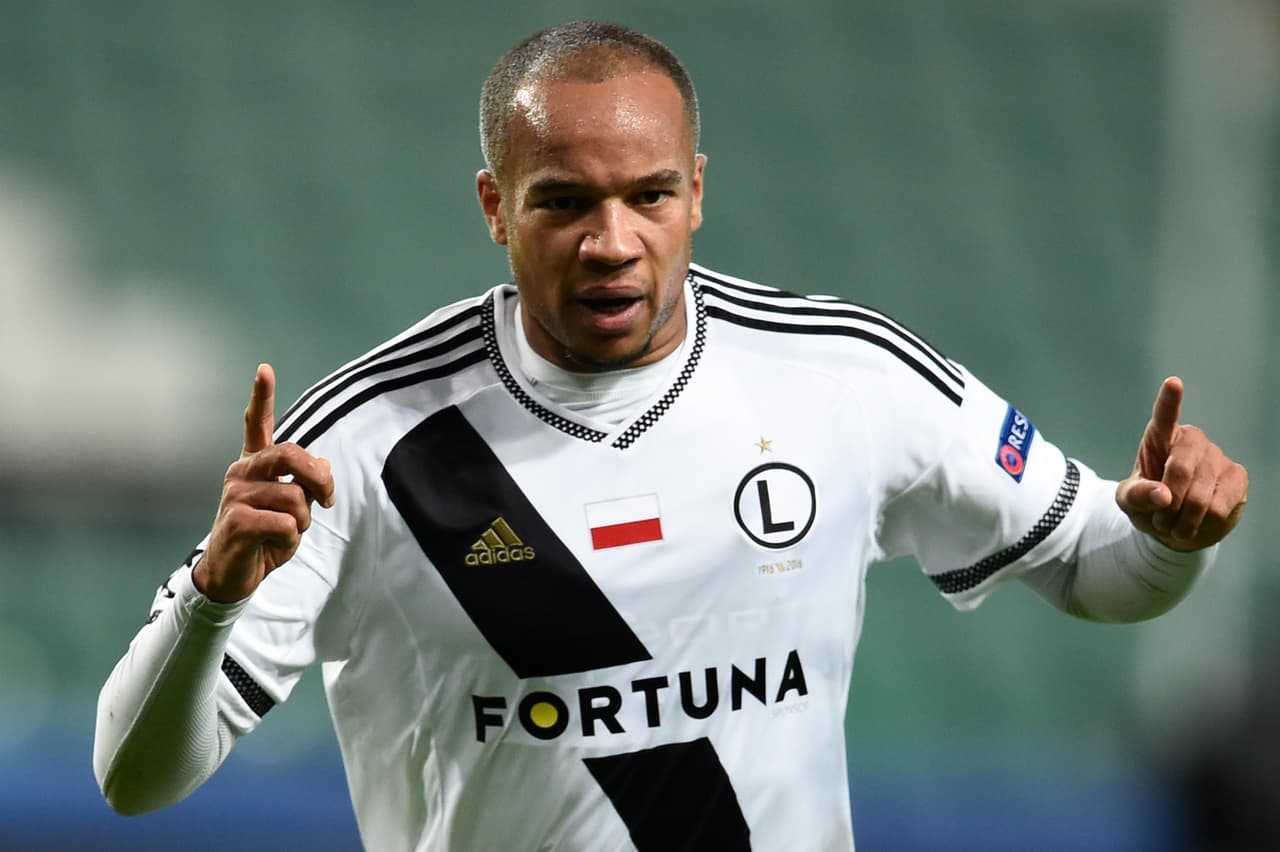 Legia Varsovia suma un punto en el cuarto lugar del grupo F y por eso sabe que una victoria, sin importar más, le dará el cupo hacia el segundo torneo más importante a nivel de clubes en Europa.