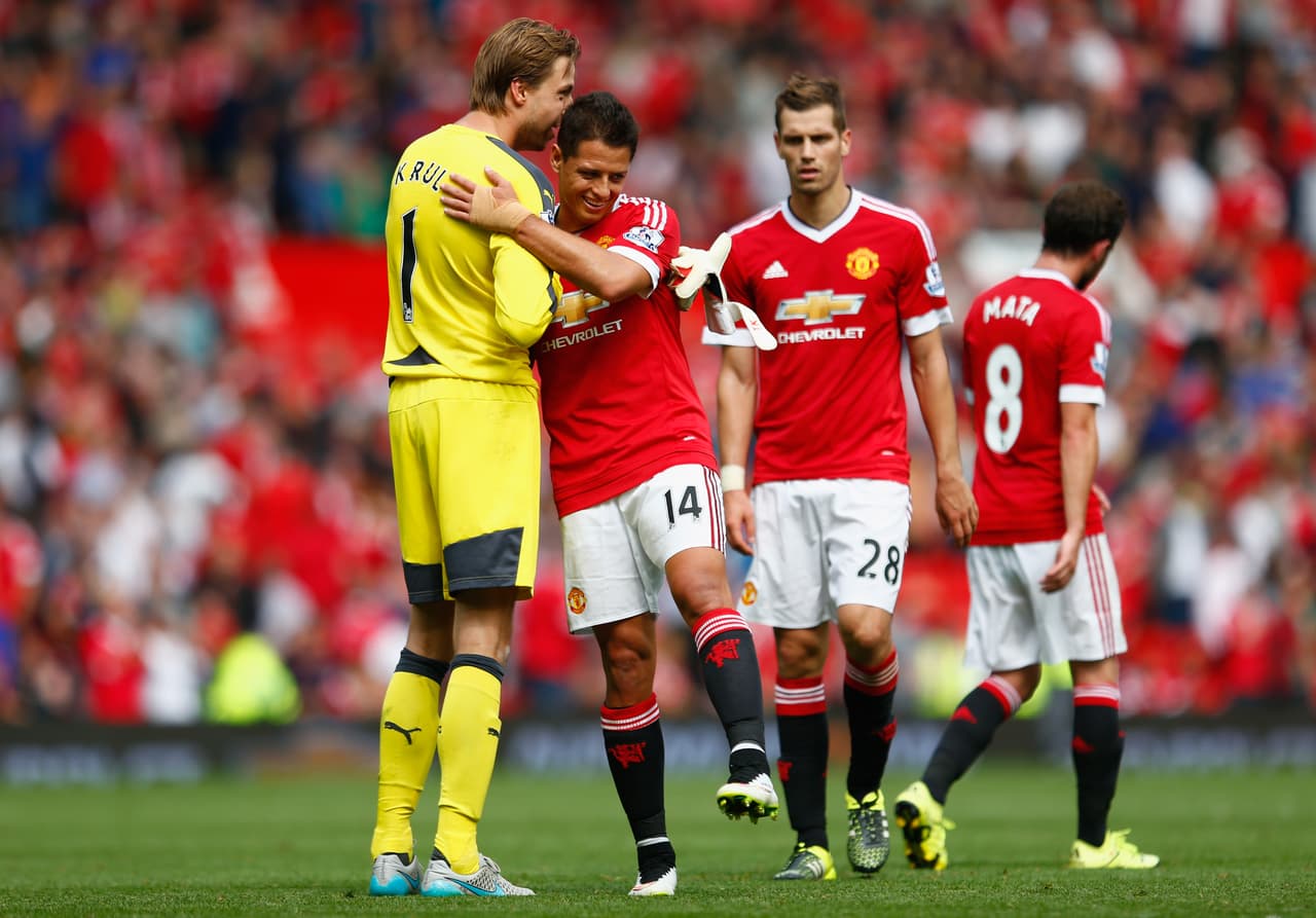 Desde que se fue de Old Trafford las cosas no han ido tan bien como se esperaba. Sus nueve goles en el Madrid y su paso por la Bundesliga saben a poco en torno a un jugador que tenía madera para mucho más, y que hoy está más en el banco de suplentes del West Ham que jugando.