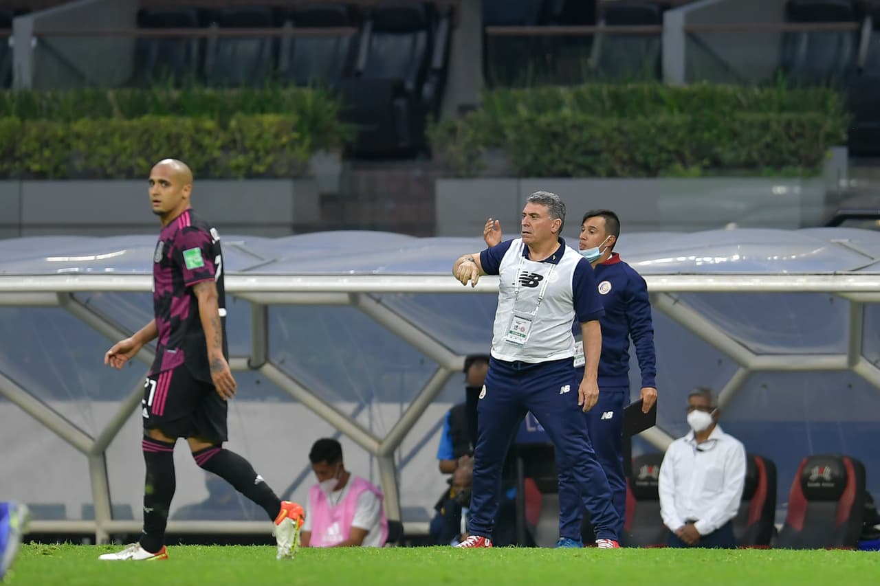 Pese a contar con el regreso a la titularidad de jugadores importantes como Lozano, 'Tecatito' y Edson, México igualó sin goles ante Costa Rica en el Azteca.