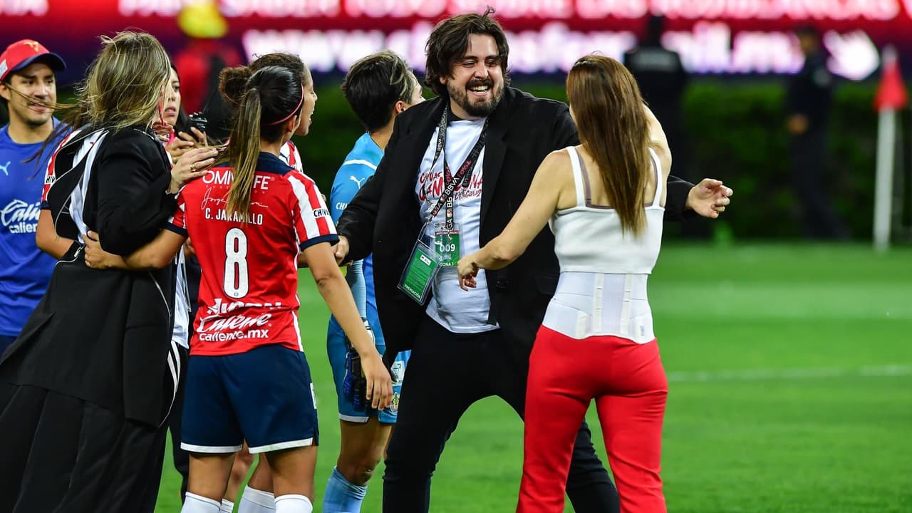 Amaury busca sueldos parejos: "Que ellas puedan ganar como un hombre"