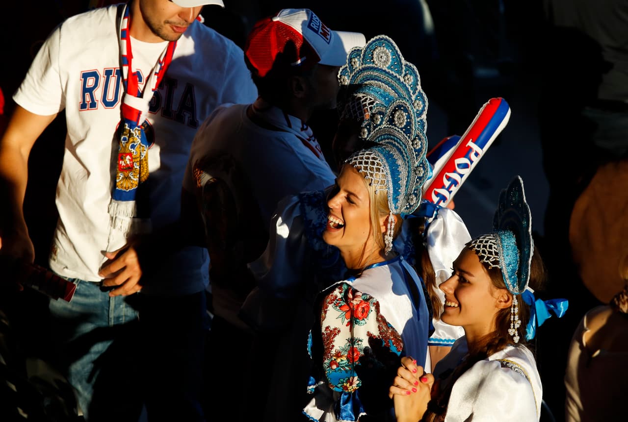 Las chicas rusas divirtiéndose a lo grande.