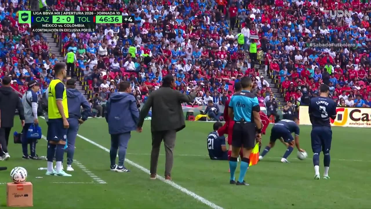 ¡Epa! La playera se pide al final: Palavecino le quita el jersey a Barbosa