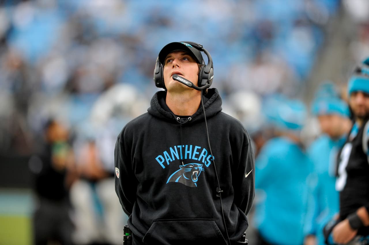 Carolina Panthers despiden al coordinador ofensivo Mike Shula