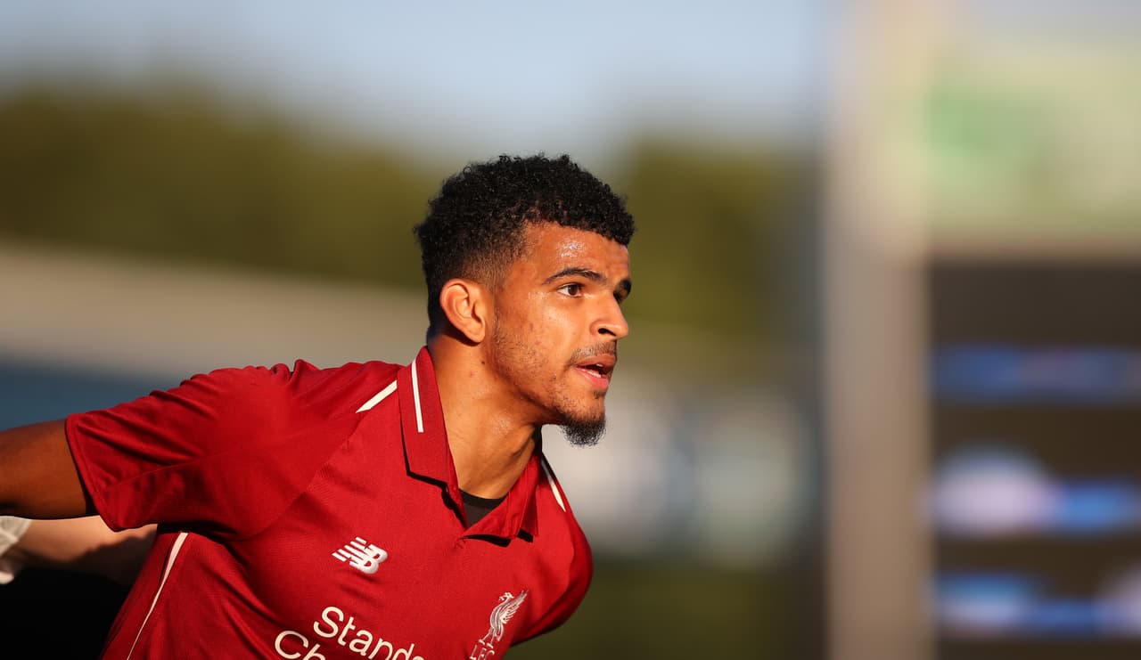 Por pedido de Steven Gerrard, el joven delantero Dominic Solanke podría llegar al Rangers de Escocia. Sin embargo, medios ingleses aseguran que no se hará esta transferencia sino hasta el verano de 2019.