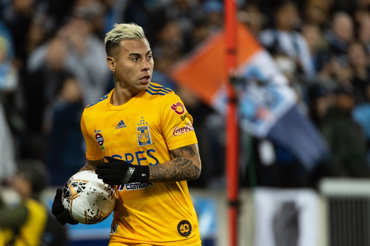 El futuro de Eduardo Vargas podría estar en Brasil con Sampaoli