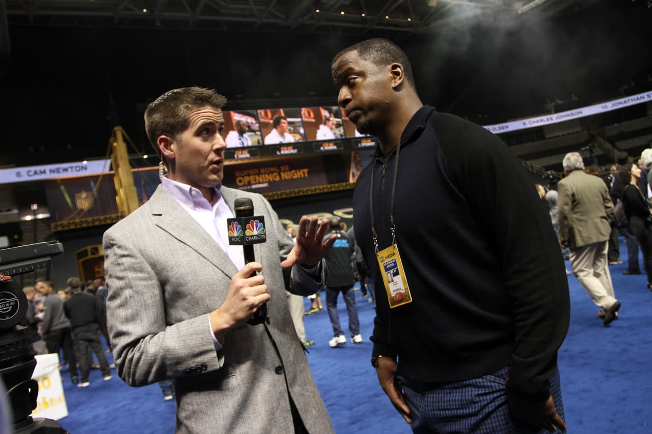 Los jugadores de los Carolina Panthers se mostraron listos para ser campeones durante el Opening Night previo al Super Bowl 50, he aquí sus mejores imágenes.