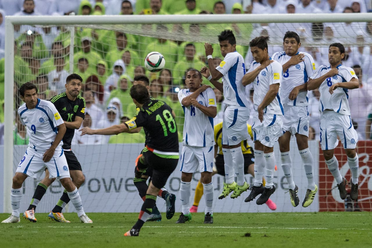Ese fue además el comienzo de las eliminatorias con triunfo 3-0 sobre los salvadoreños en el estadio Azteca.
