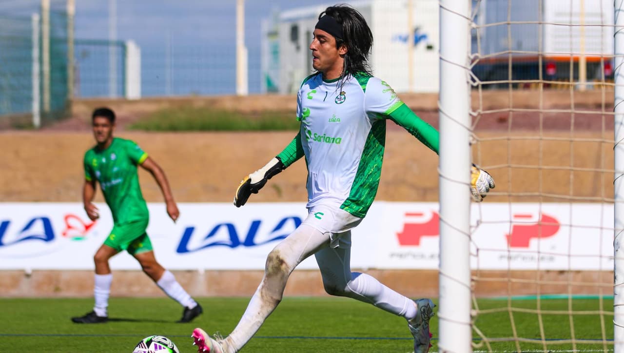 Acevedo resalta la llegada del ‘Vasco’ Aguirre’: “Será un gran líder”