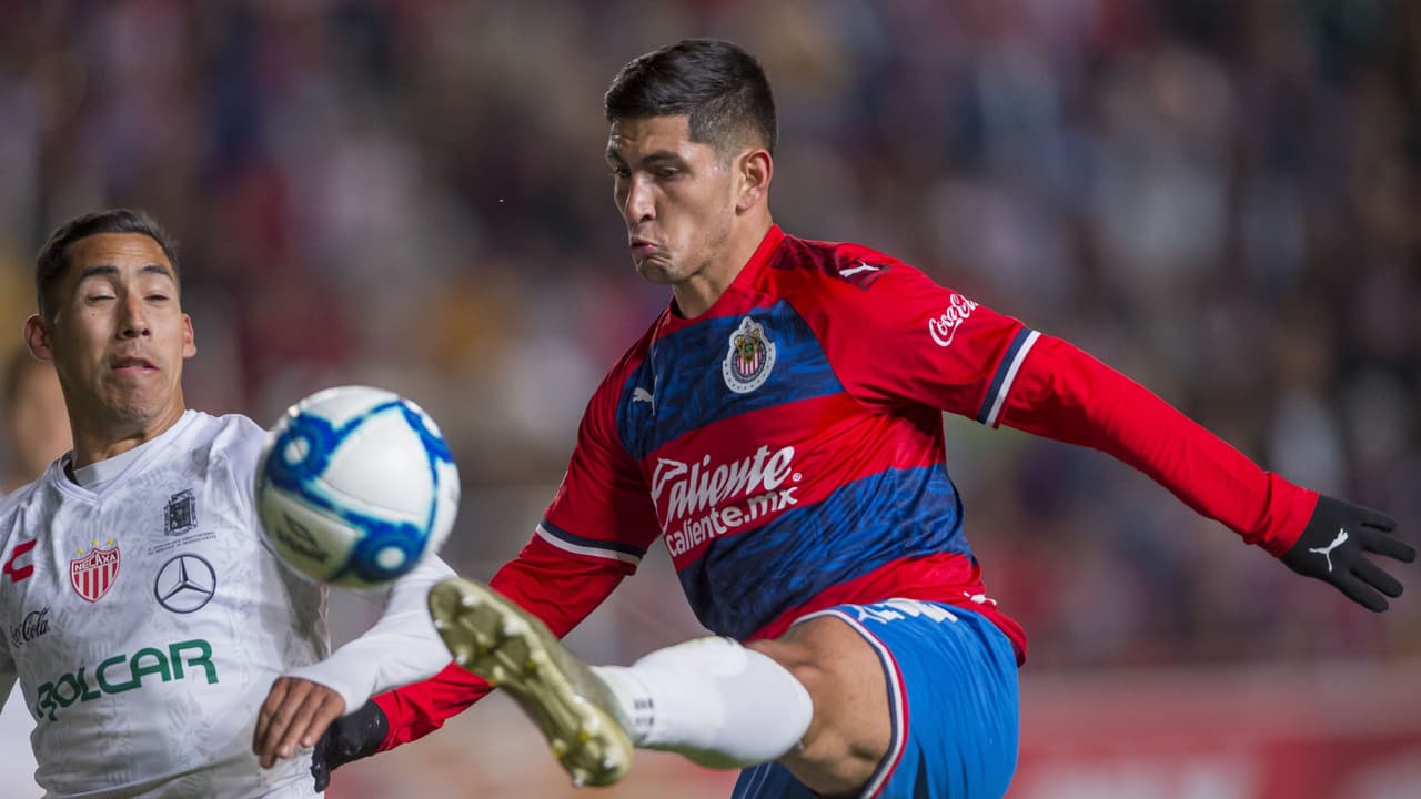 ¿Qué pasa con Víctor ‘Pocho’ Guzmán y Chivas?