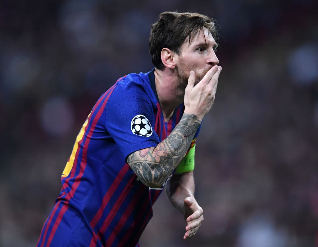 Así fue como en un comtragolpe puso el cuarto gol de su equipo, su segundo personal en el duelo, para dejar el partido 2-4 a favor de Barcelona.