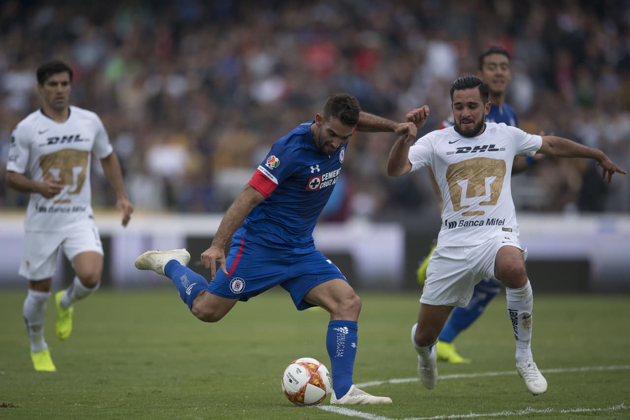 Cruz Azul demostró contundencia para ir por un resultado en un estadio donde su riva de turno suele hacerse fuerte.
