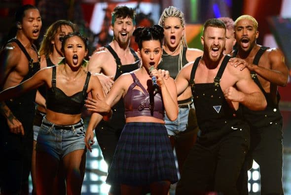 La hermosa voz y presencia de Katy Perry engalanará el medio tiempo del Super Bowl XLIX en Arizona. Checa lo que la intérprete de "Firework" podría mostrar en el magno evento deportivo de la NFL.