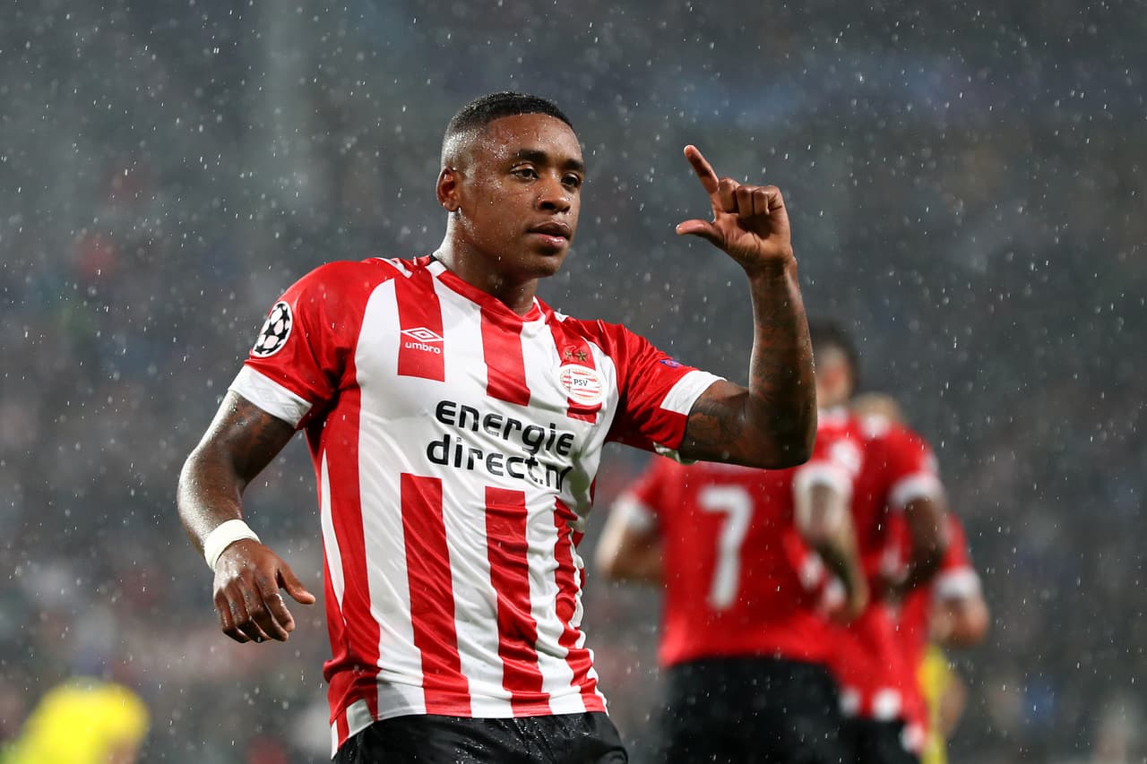 PSV Endihoven tuvo una buena temporada, pero en la recta final perdió la Liga y ahora podría perder a varios referentes. Al Chucky (que interesa en Napoli y Bayern), se suma el posible y doloroso paso de Steven Bergwijn al Ajax.
