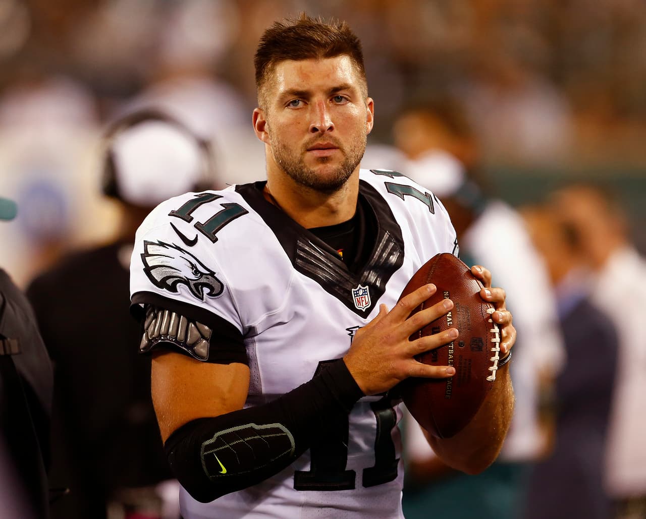Tim Tebow fue cortado por los Philadelphia Eagles y se quedó sin equipo para la temporada