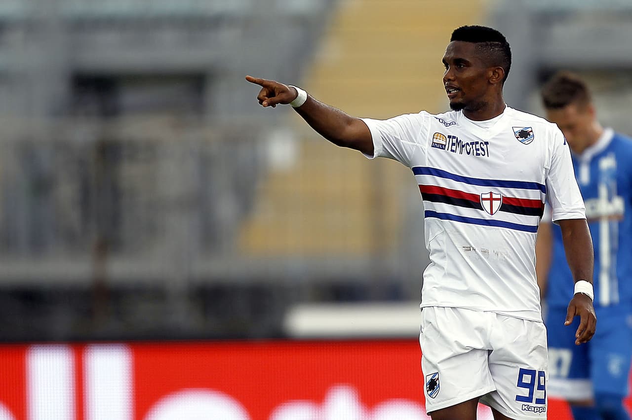 Samuel Eto'o (Antalyaspor) - El mejor delantero en la historia de Camerún (récord de 56 goles) debutó primero con su selección con 15 años, aunque al día siguiente cumplió los 16. Unos meses después lo hizo con el Leganés en la segunda división de España.