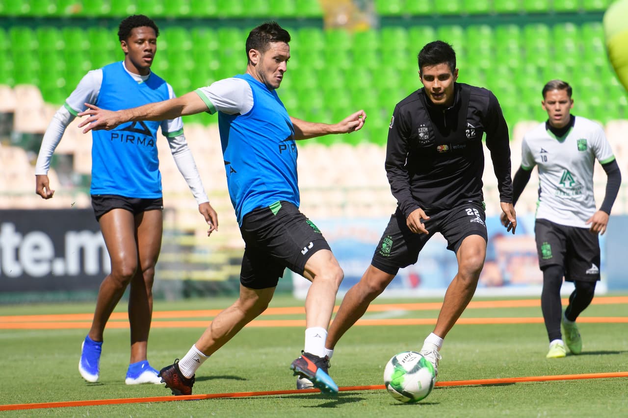 La 
<b>Final del Clausura 2019</b> de 
<b>Tigres vs León</b> tiene al equipo verde en preparación intensa por el soñado título de 
<b><a href="https://www.univision.com/deportes/futbol/liga-mx" target="_blank">Liga MX</a></b> y el primer capítulo será en el juego de ida, donde esperan ratificar la gran temporada hecha hasta ahora.