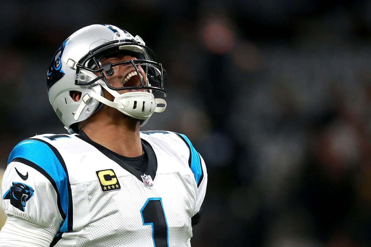 El quarterback no está de acuerdo con la decisión de los Panthers.