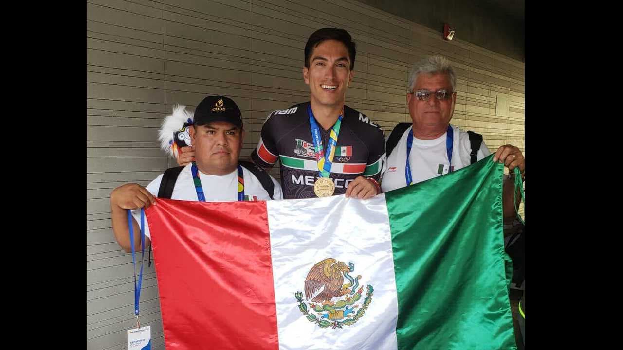 ]Finalizó el contrarreloj de patinaje de velocidad en los 300 metros en 24.346.