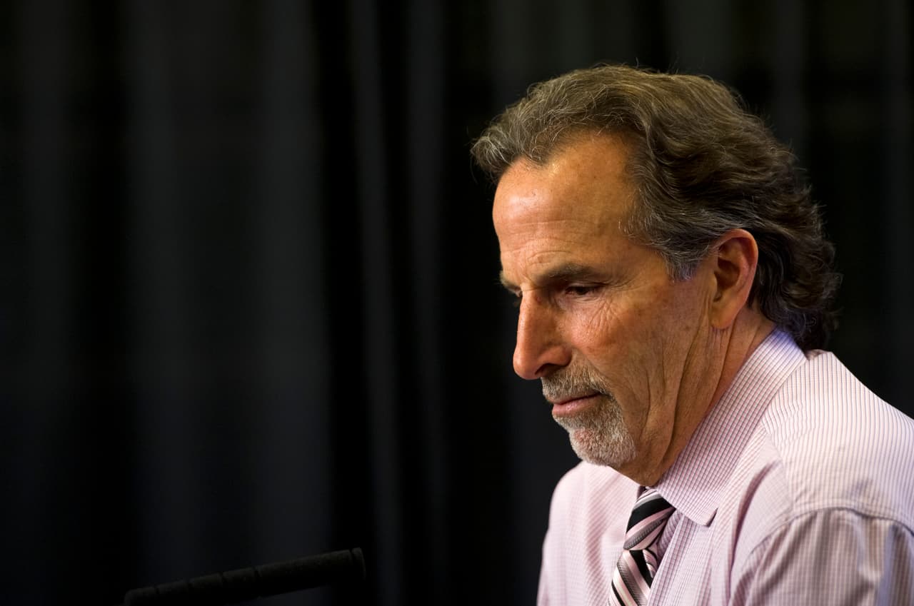 Por cuidar a su perro enfermo, entrenador de la NHL se ausenta del Partido de las Estrellas